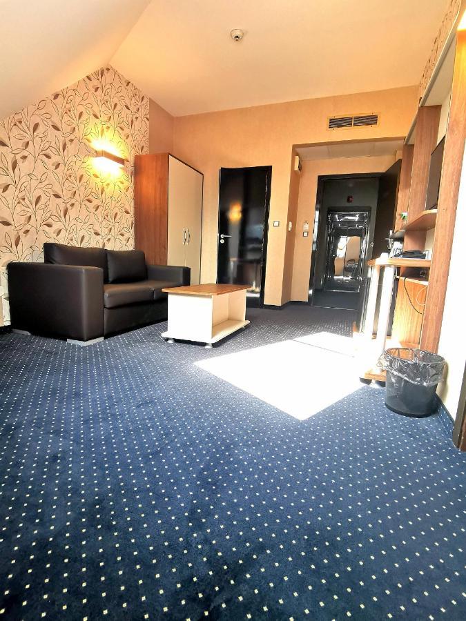 Elate Plaza Hotel Szófia Kültér fotó